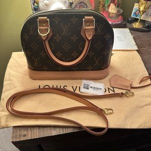 Louis Vuitton Alma Bb